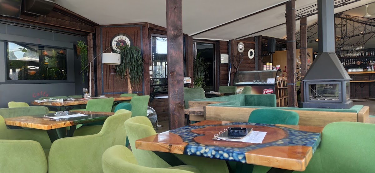 Caffe Restaurant X - 5