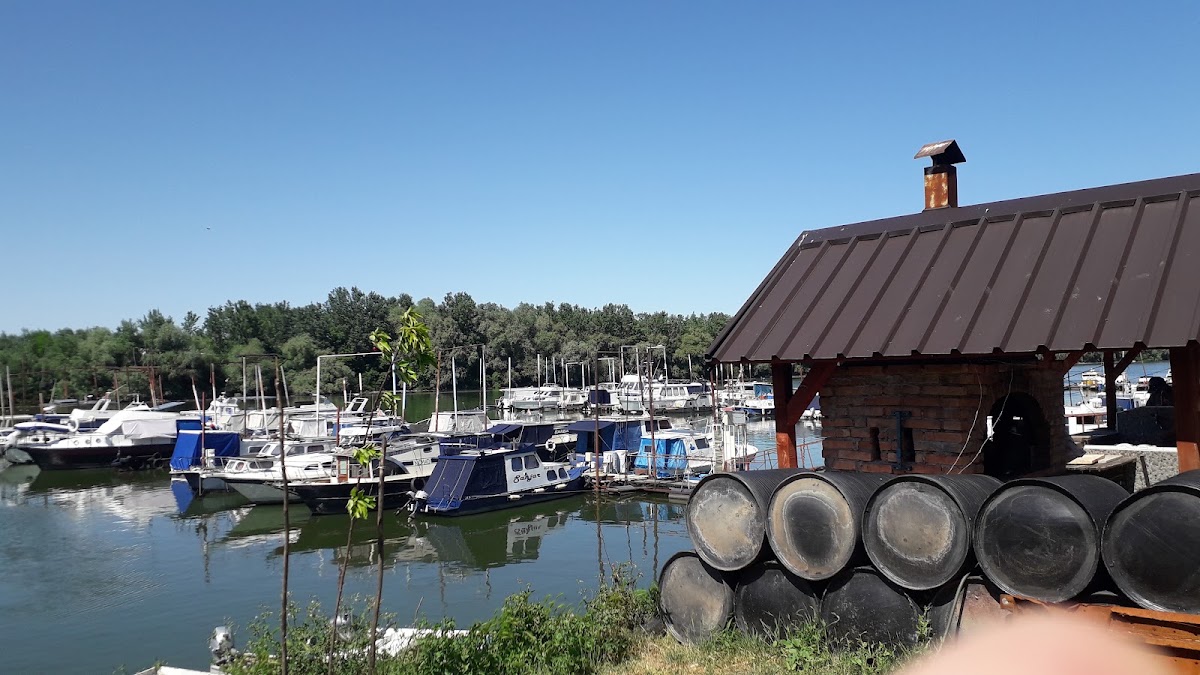 Restoran Naša Marina - 5