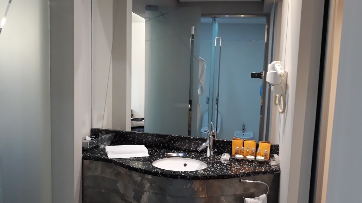 Hotel Zira Belgrade - 3