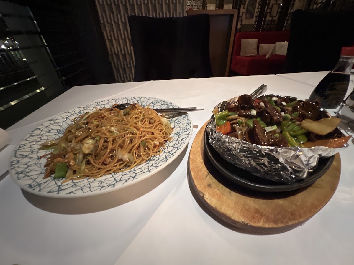 Shangri La Chinese Tea Restaurant - 5