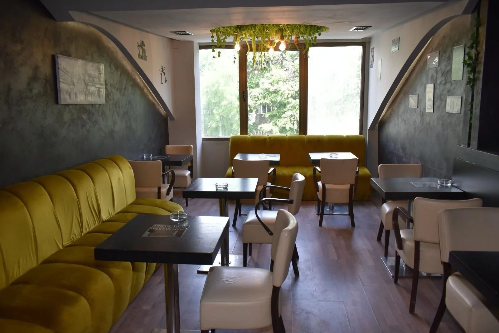 Mystique – Shisha & Cocktail Bar