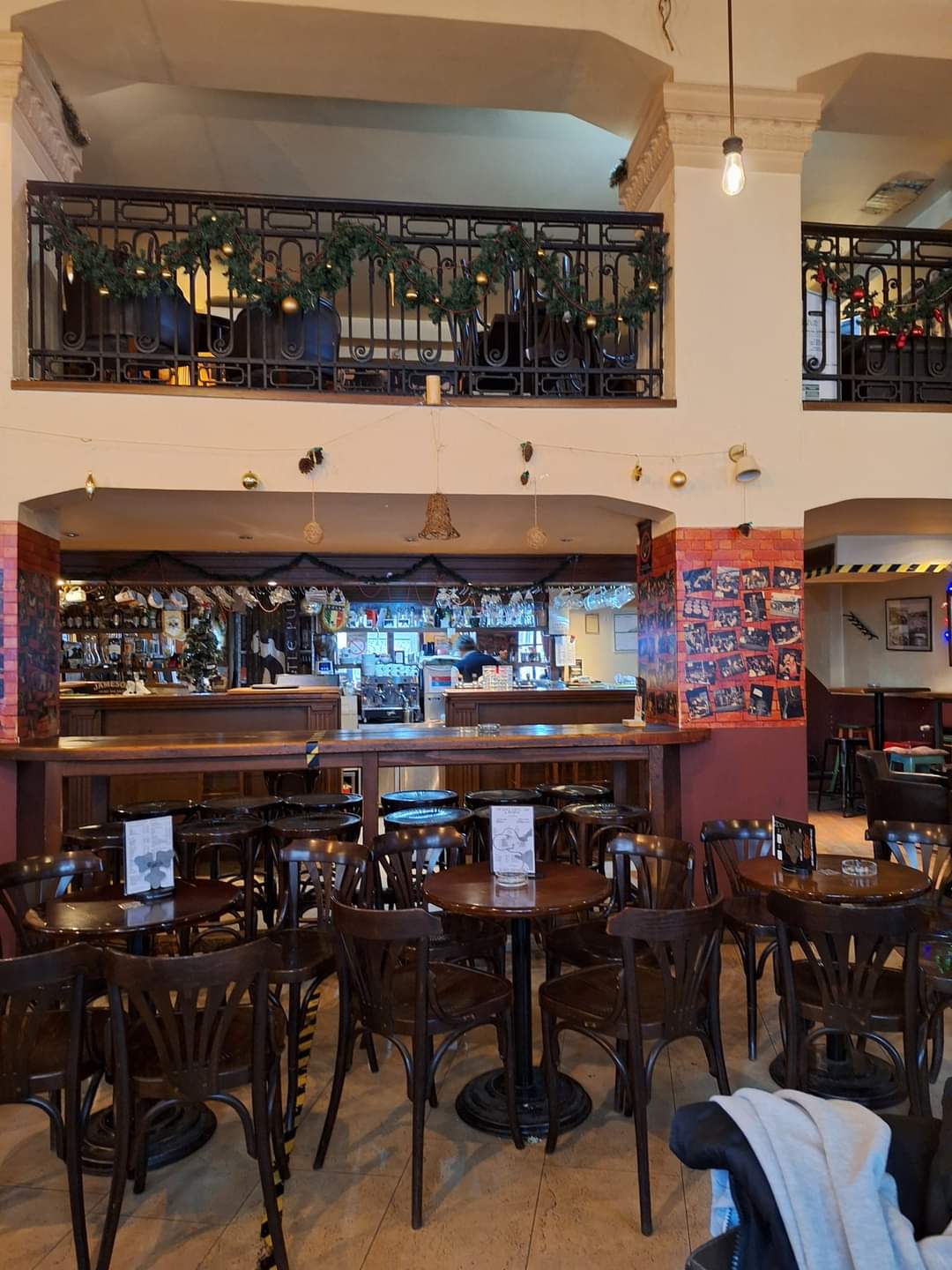 Black Turtle Pub V