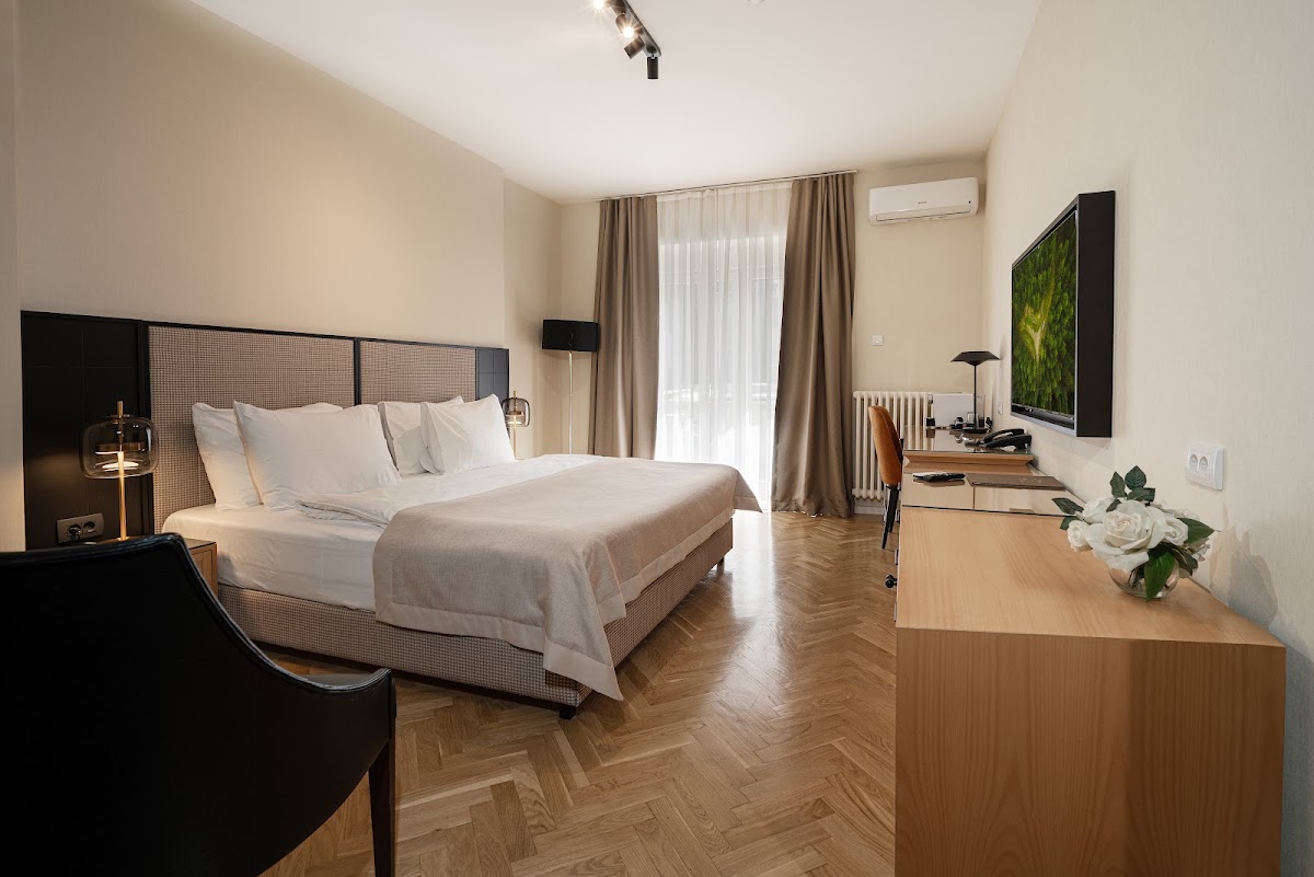 Hotel Majestic - 2